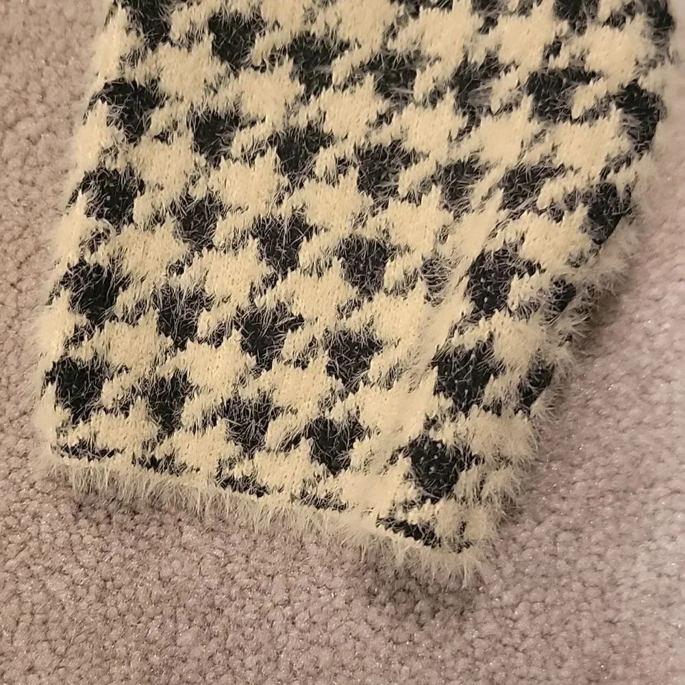 Max Studio long houndstooth fuzzy coat sweater sz L - Picture 6 of 12